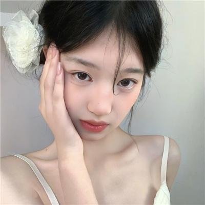 在一个孤独的地方 热播